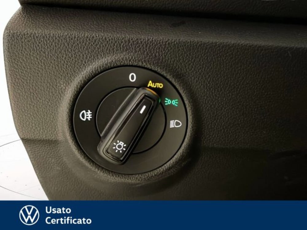 Volkswagen T-Roc usata a Vicenza (13)
