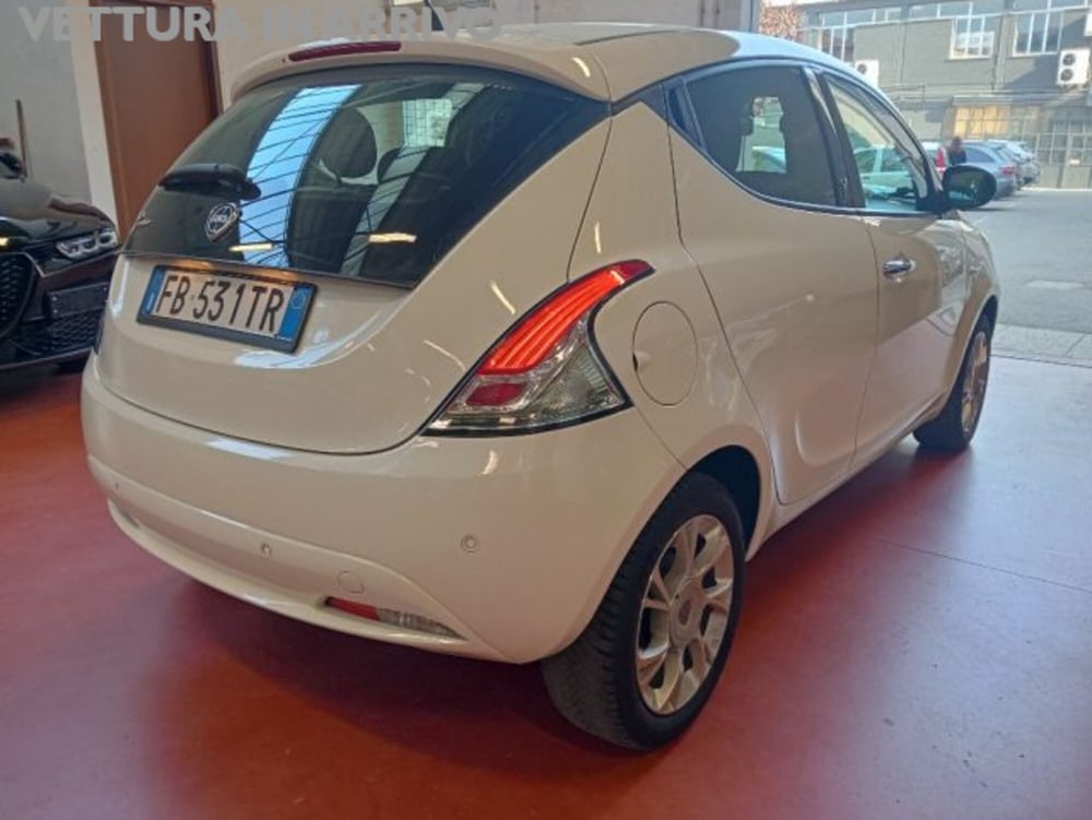 Lancia Ypsilon usata a Modena (3)