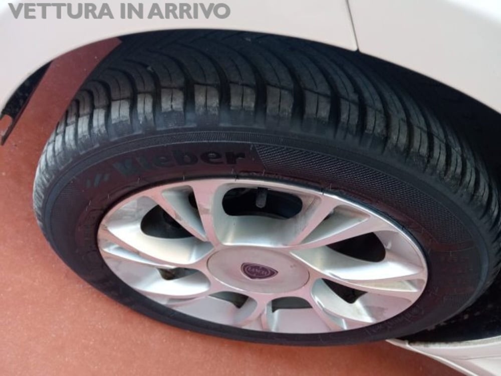Lancia Ypsilon usata a Modena (6)