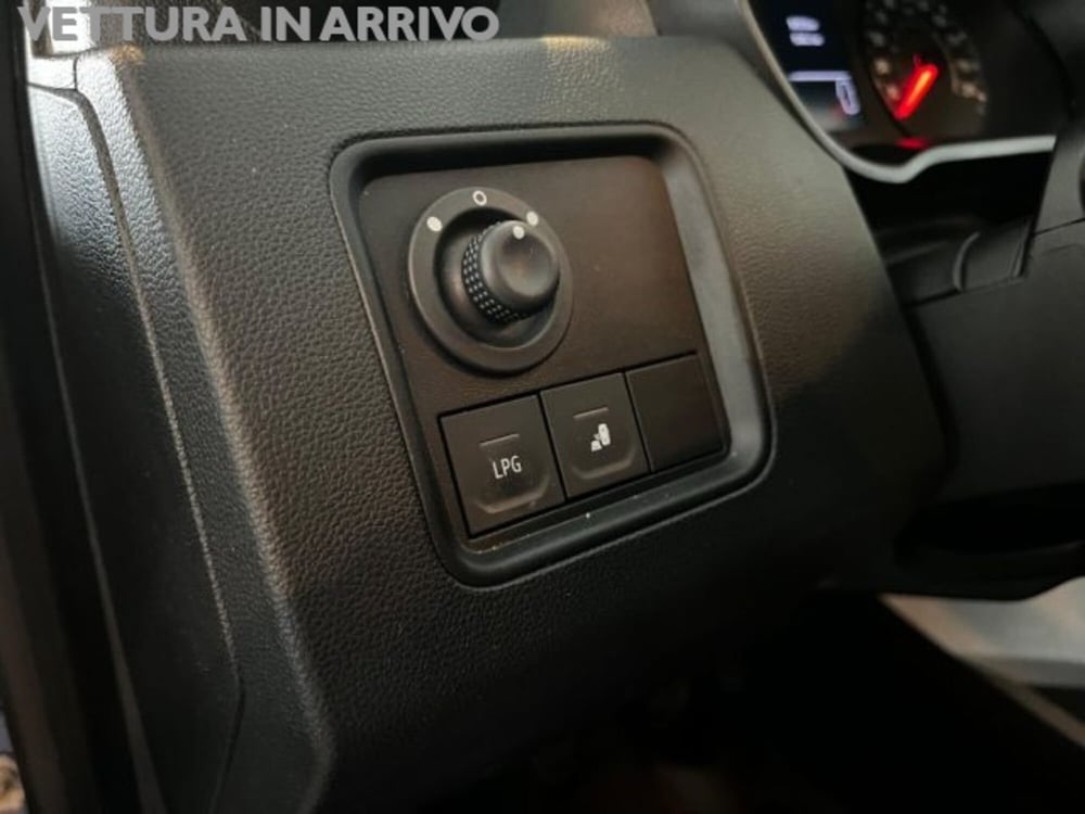 Dacia Duster usata a Modena (13)
