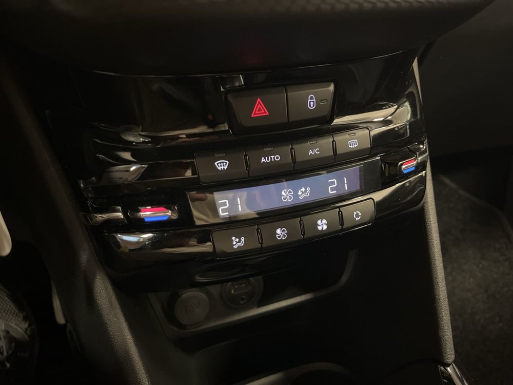 Peugeot 2008 usata a Bologna (15)