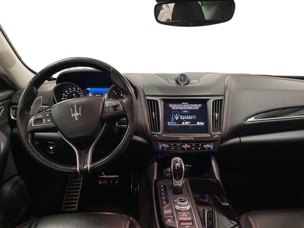 Maserati Levante usata a Macerata (10)