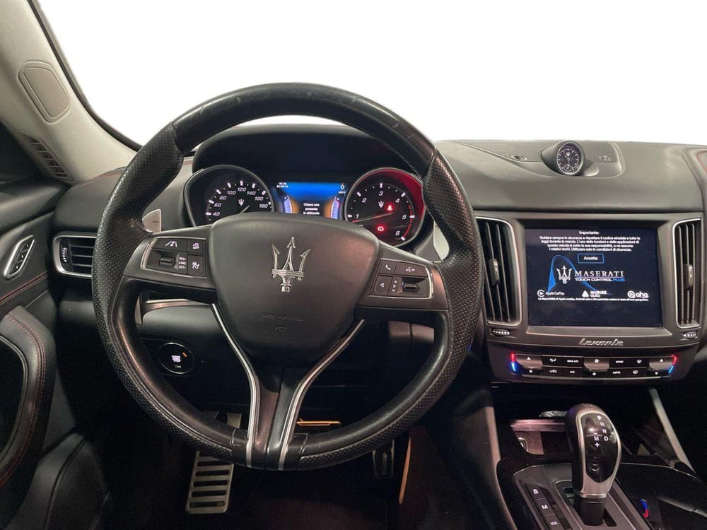 Maserati Levante usata a Macerata (11)