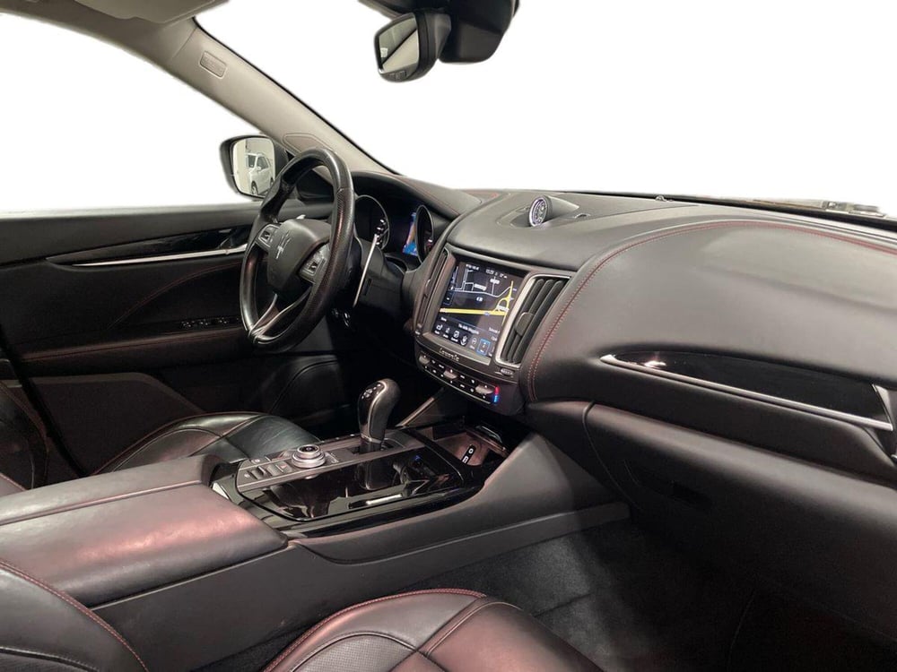 Maserati Levante usata a Macerata (12)