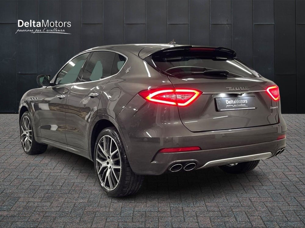 Maserati Levante usata a Macerata (5)