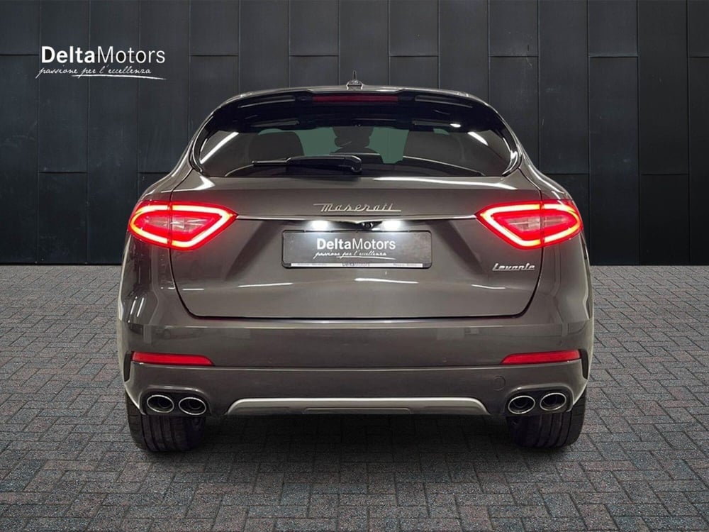 Maserati Levante usata a Macerata (6)
