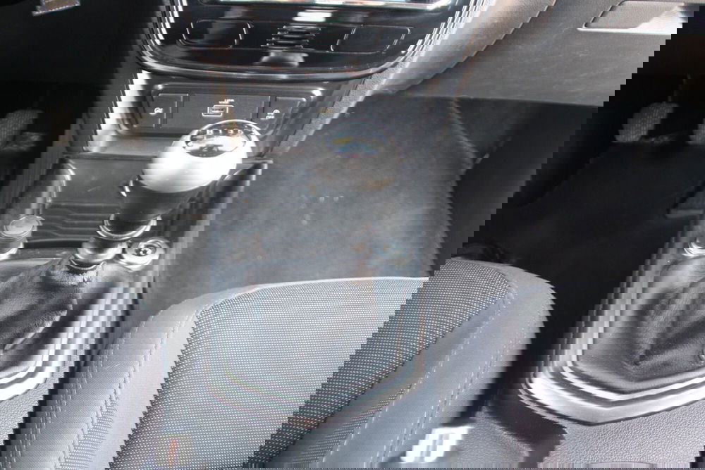 Ssangyong Tivoli usata a Catania (16)