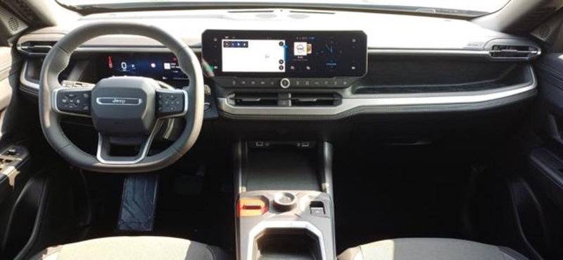 Jeep Compass nuova a Padova (13)