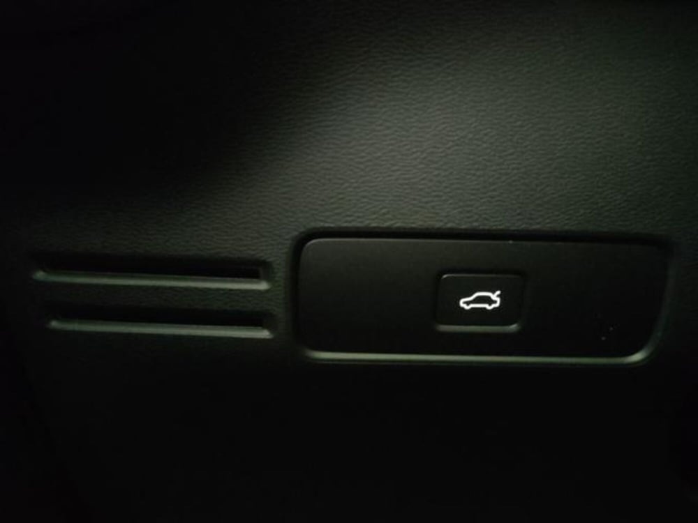 Volvo XC40 usata a Modena (14)