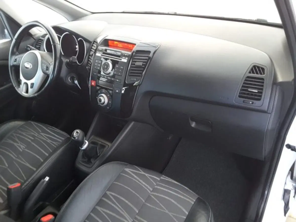 Kia Venga usata a Firenze (8)