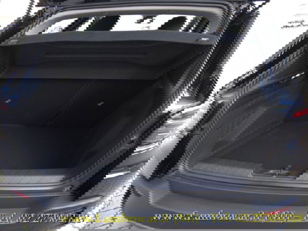 Jeep Avenger nuova a Milano (15)