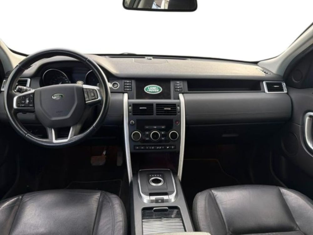 Land Rover Discovery Sport usata a Lecce (11)