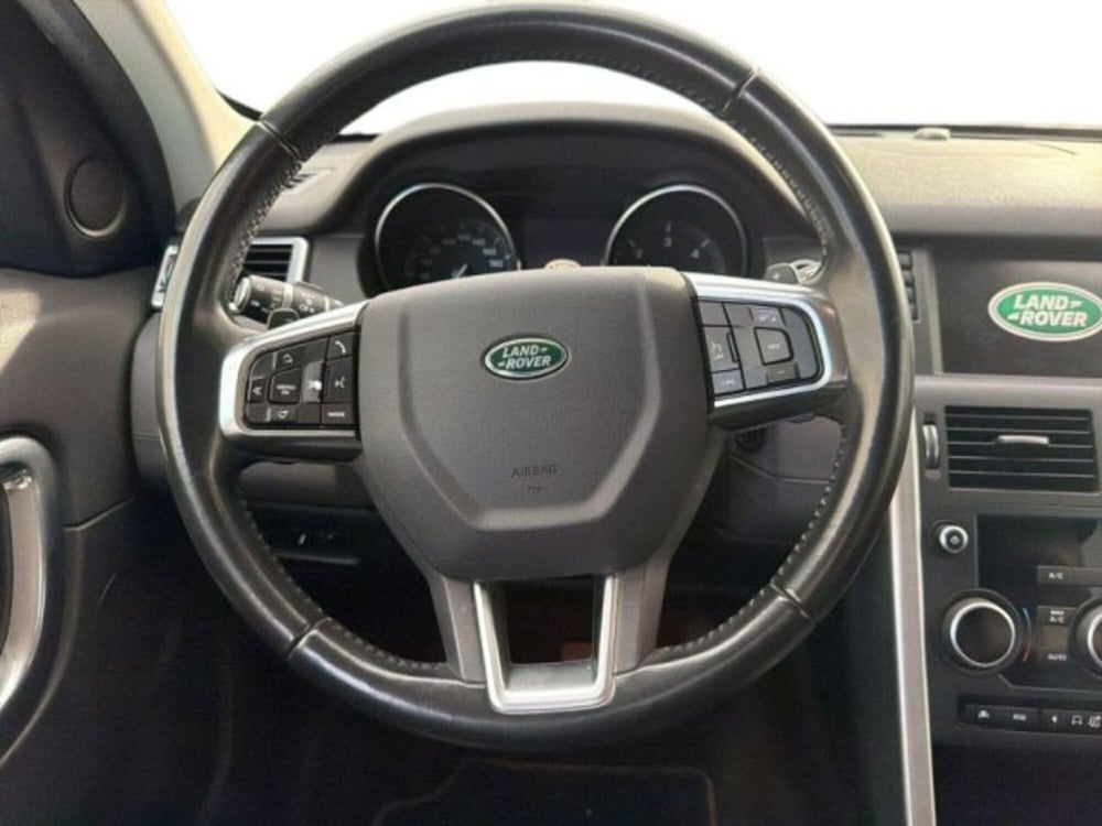 Land Rover Discovery Sport usata a Lecce (12)