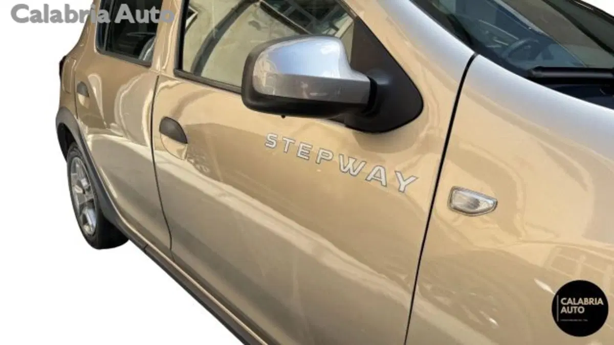 Dacia Sandero usata a Reggio Calabria (17)