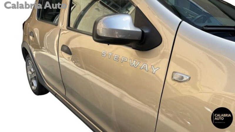 Dacia Sandero usata a Reggio Calabria (17)