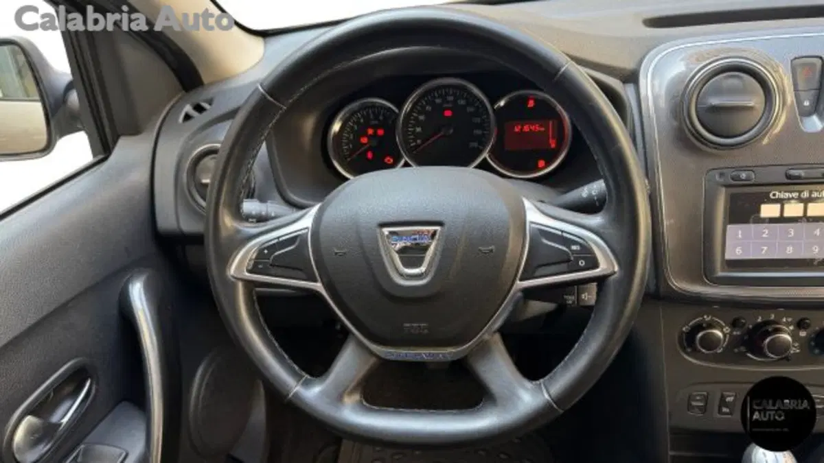 Dacia Sandero usata a Reggio Calabria (9)