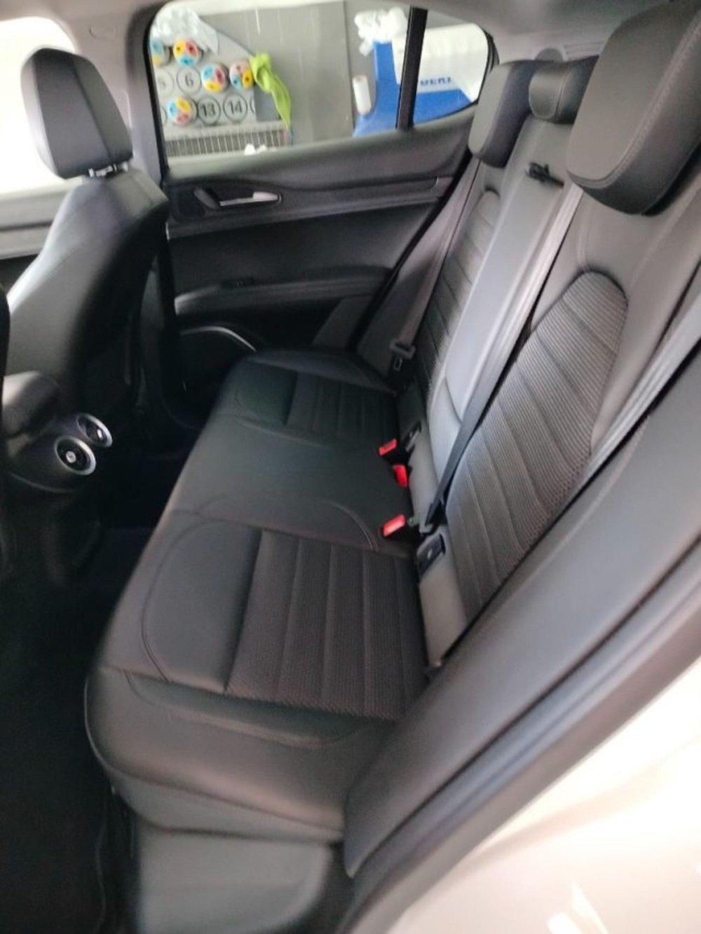 Alfa Romeo Stelvio usata a Forlì-Cesena (17)