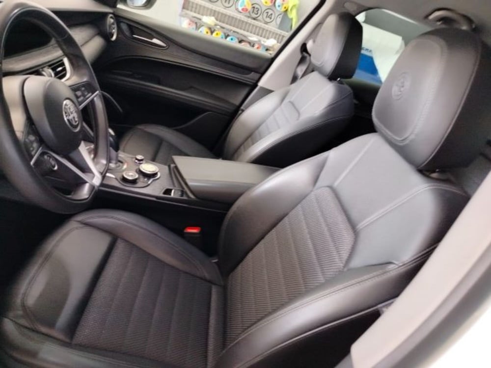 Alfa Romeo Stelvio usata a Forlì-Cesena (19)