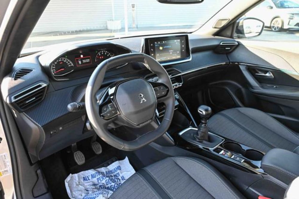 Peugeot 2008 nuova a Torino (12)