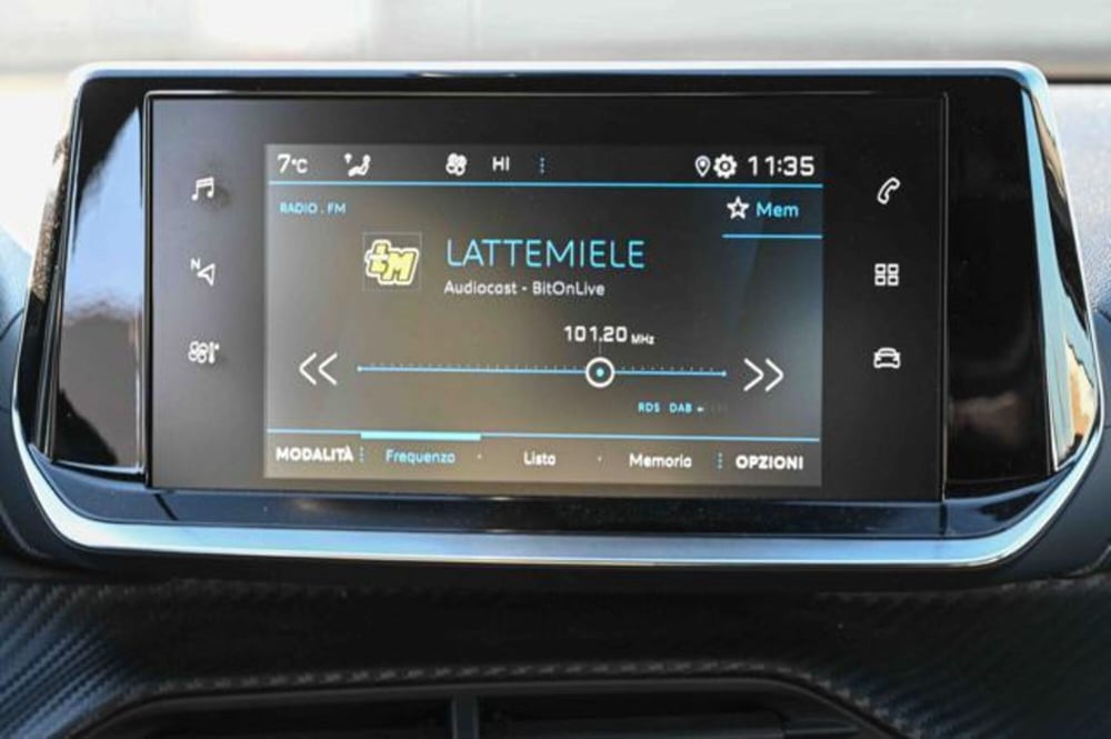 Peugeot 2008 nuova a Torino (18)