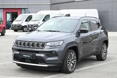 Jeep Compass 1.5 Turbo T4 130CV MHEV 2WD Limited del 2022 usata a Pianezza