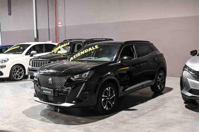 Peugeot 2008 PureTech 100 S&amp;S Allure Pack del 2023 usata a Pianezza