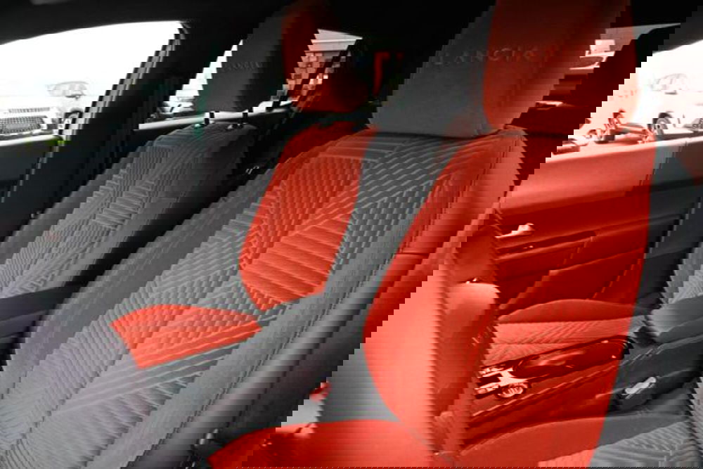 Lancia Ypsilon usata a Torino (14)