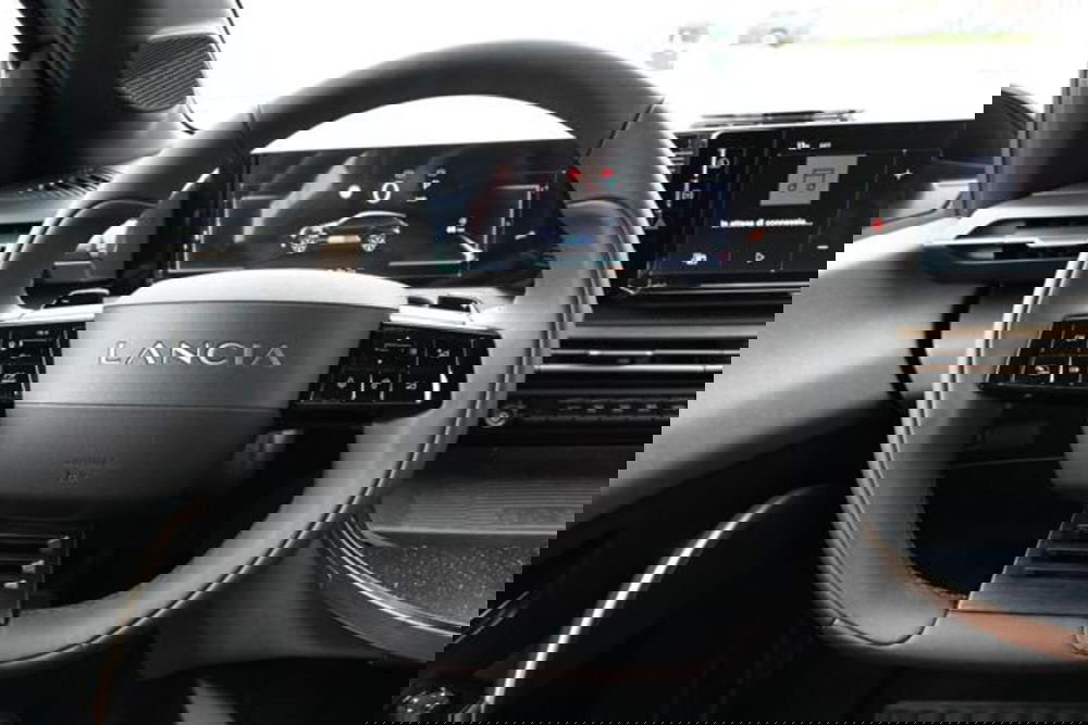 Lancia Ypsilon usata a Torino (16)