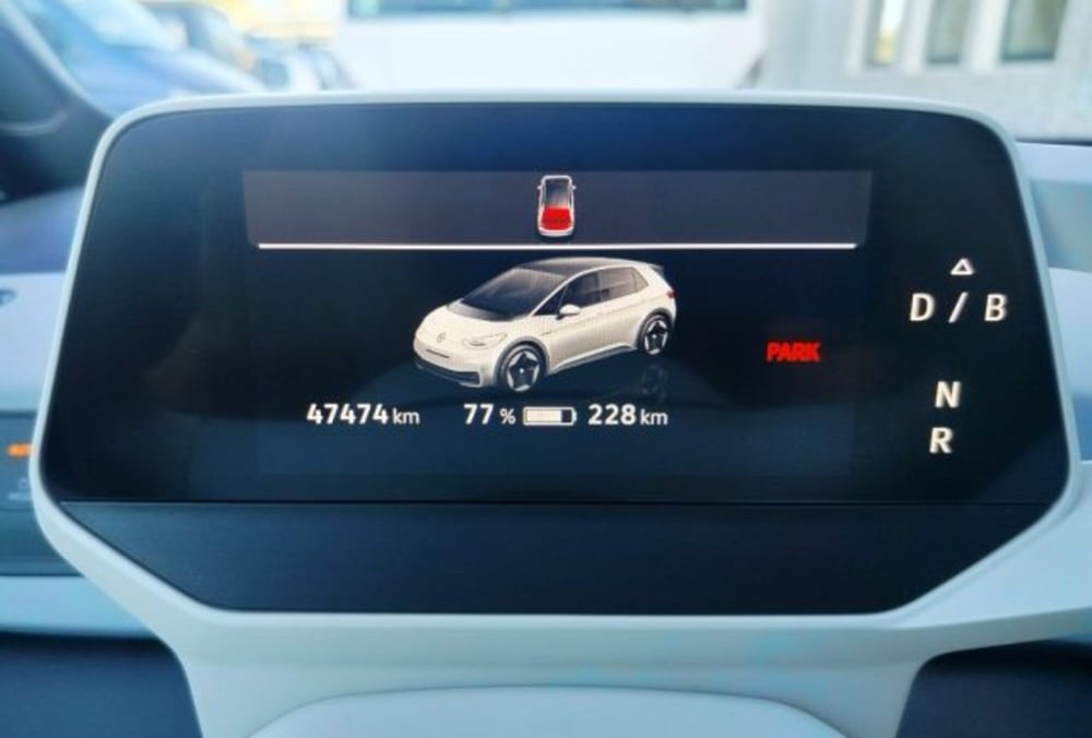 Volkswagen ID.3 usata a Oristano (13)