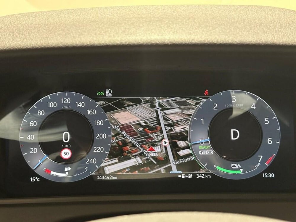 Land Rover Range Rover Velar usata a Varese (10)