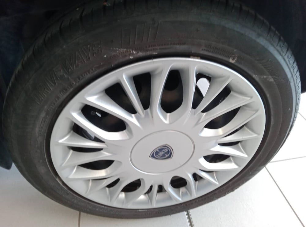 Lancia Ypsilon usata a Alessandria (4)