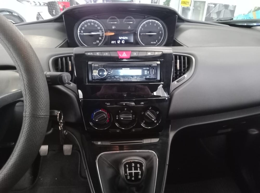 Lancia Ypsilon usata a Alessandria (5)