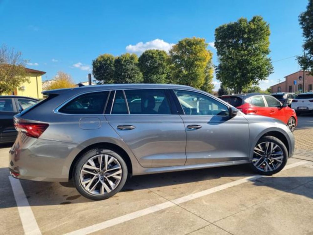 Skoda Octavia Station Wagon nuova a Pisa (16)