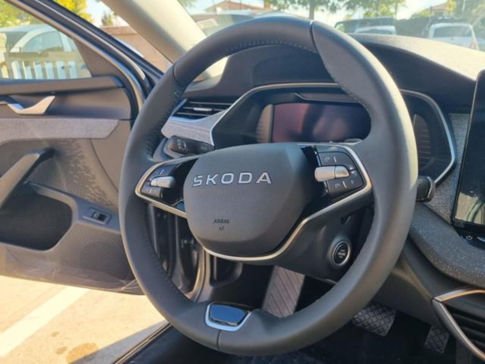 Skoda Octavia Station Wagon nuova a Pisa (4)