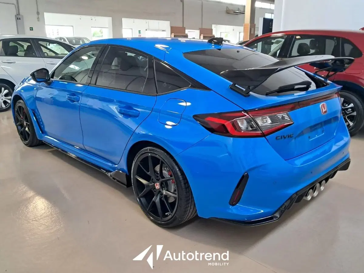 Honda Civic nuova a Bari (6)