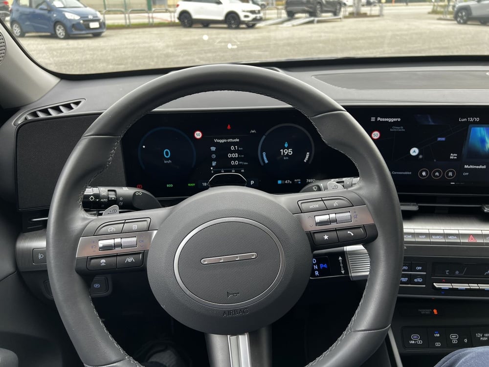 Hyundai Kona usata a Vercelli (13)