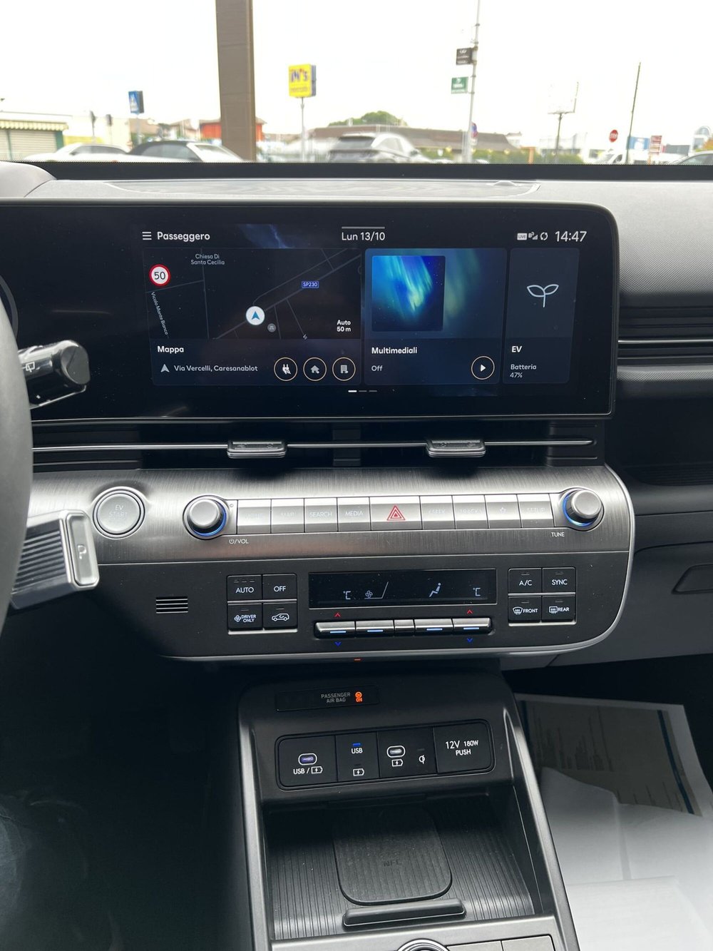 Hyundai Kona usata a Vercelli (9)