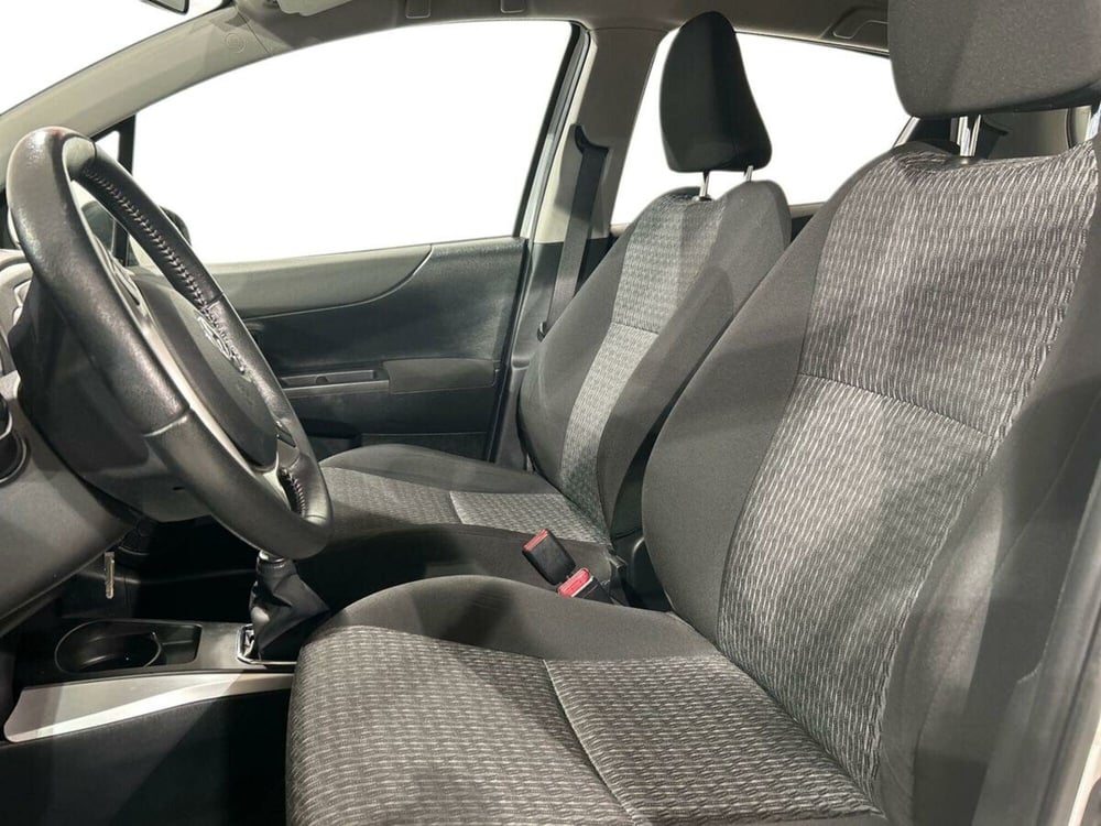 Toyota Yaris usata a Lecco (10)