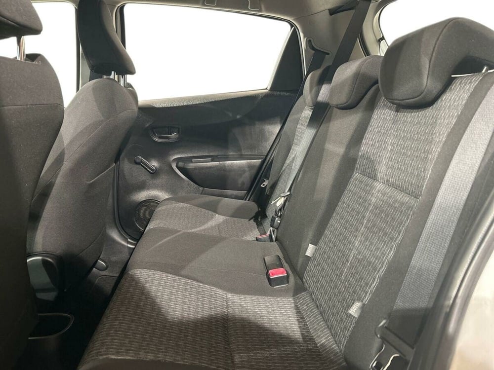 Toyota Yaris usata a Lecco (11)