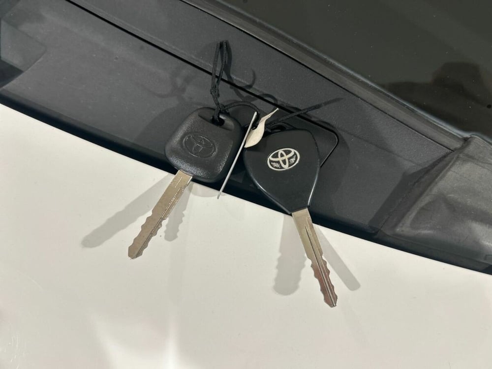 Toyota Yaris usata a Lecco (16)