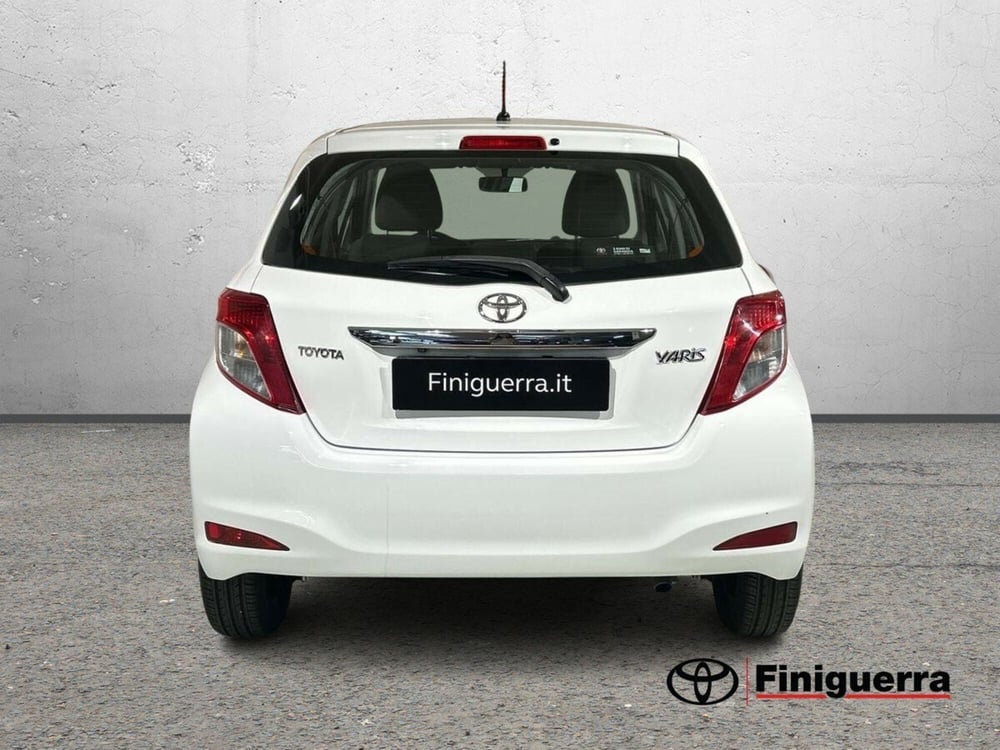 Toyota Yaris usata a Lecco (3)