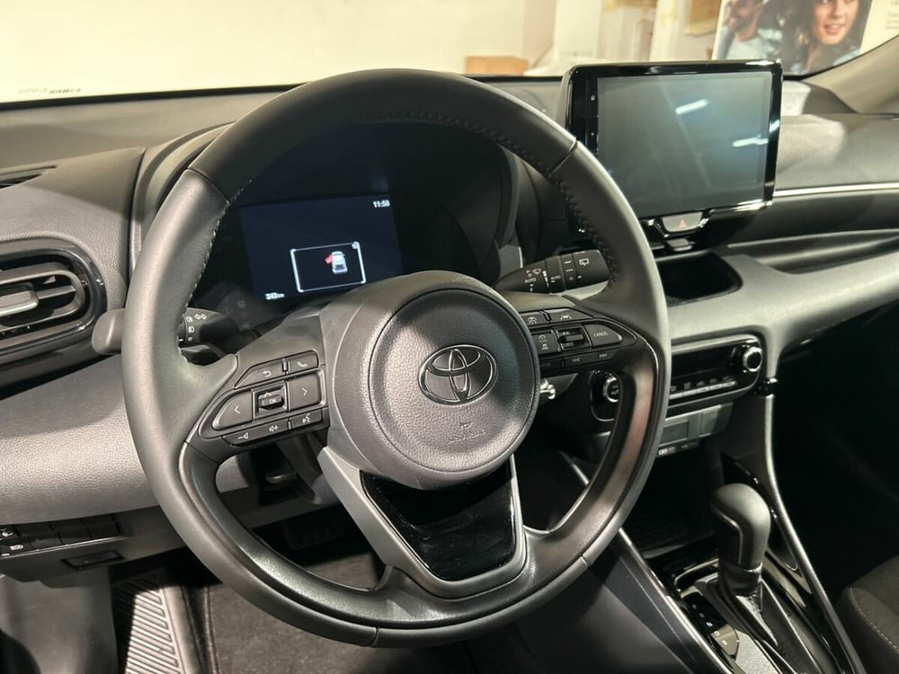 Toyota Yaris usata a Lecco (14)