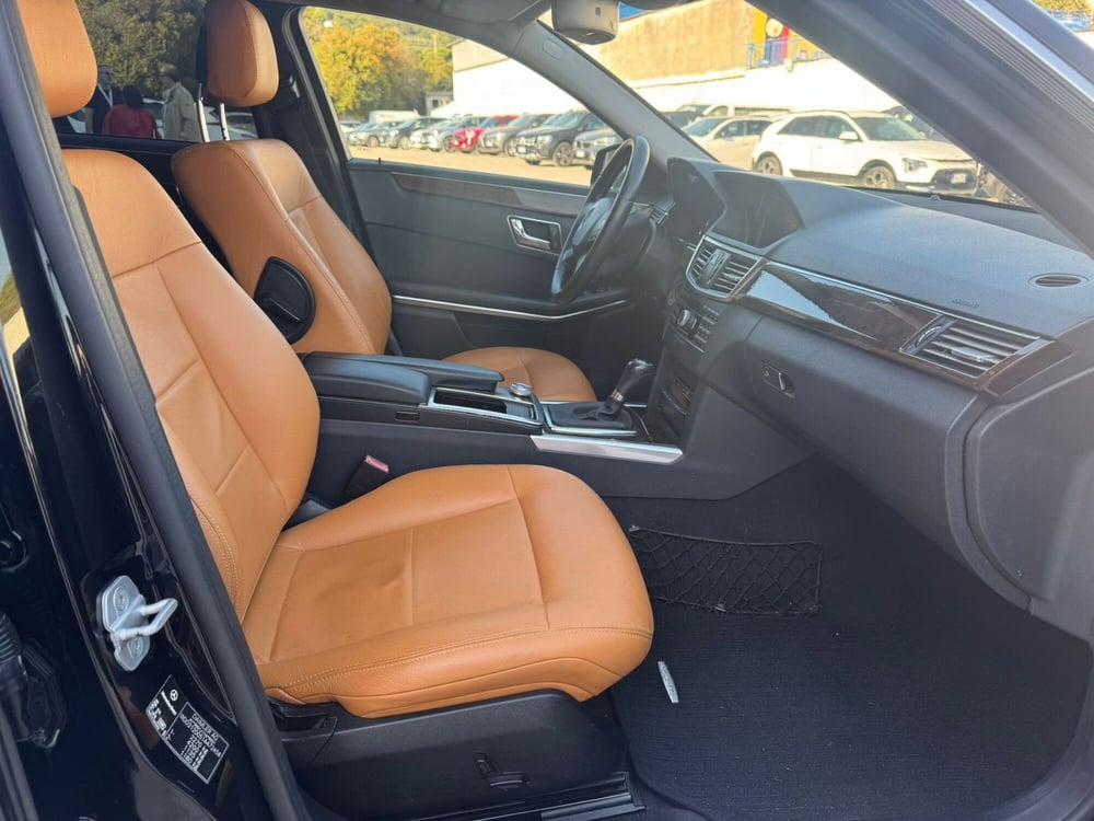 Mercedes-Benz Classe E usata a Salerno (18)