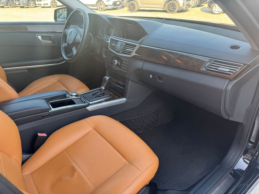 Mercedes-Benz Classe E usata a Salerno (19)