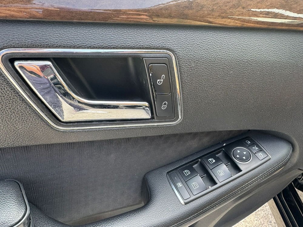 Mercedes-Benz Classe E usata a Salerno (20)
