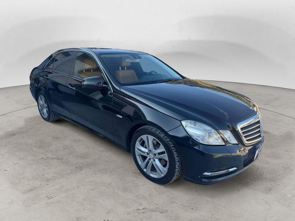 Mercedes-Benz Classe E usata a Salerno (3)