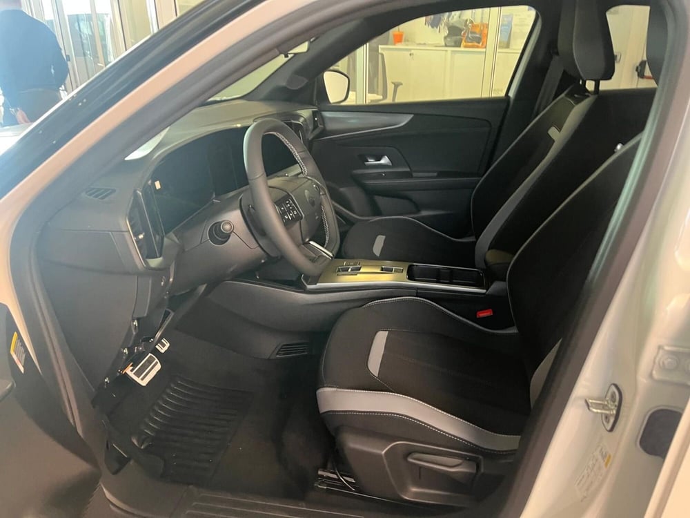 Opel Mokka nuova a Milano (11)