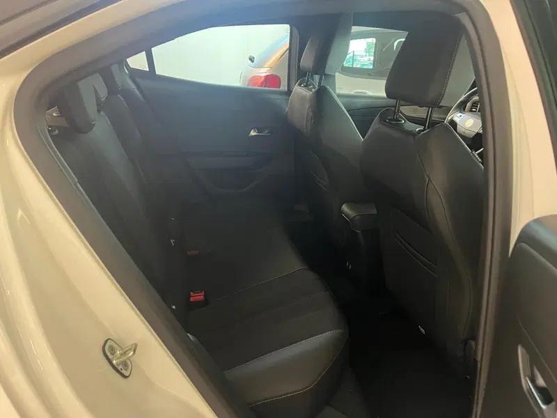 Opel Mokka nuova a Milano (14)
