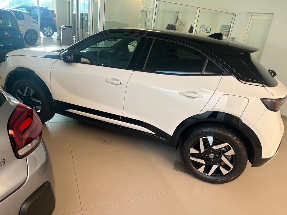 Opel Mokka nuova a Milano (5)