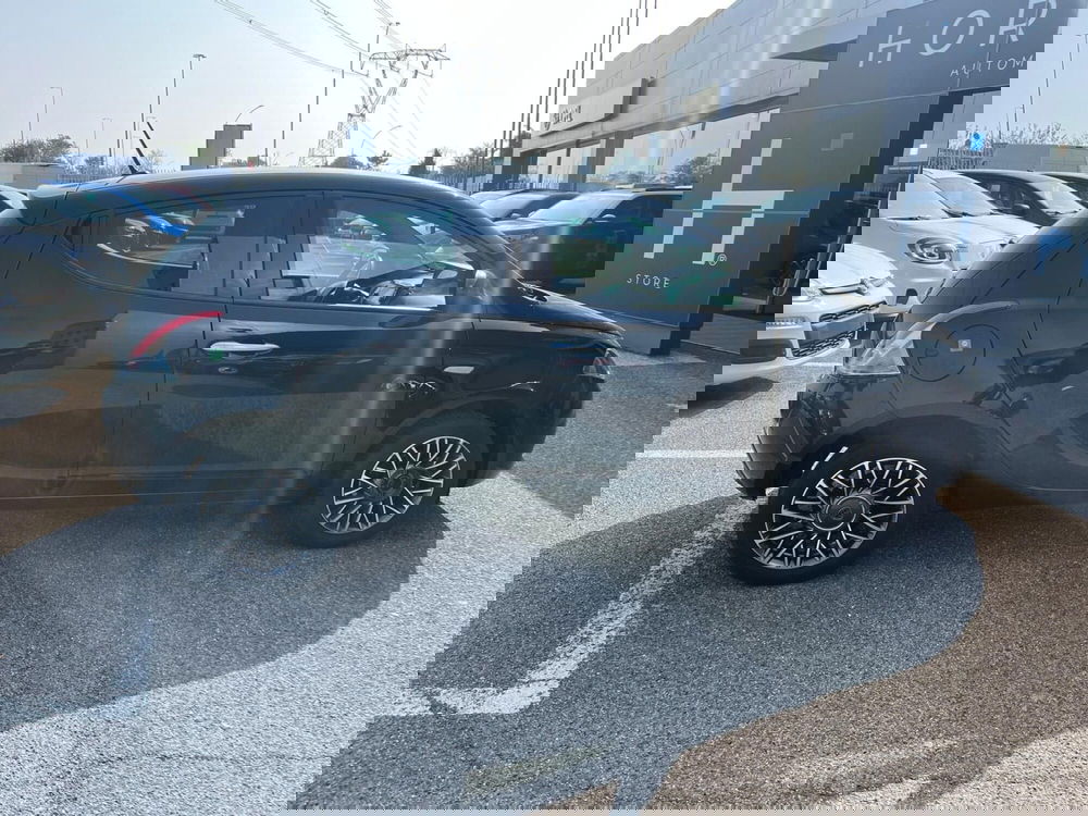 Lancia Ypsilon usata a Milano (4)